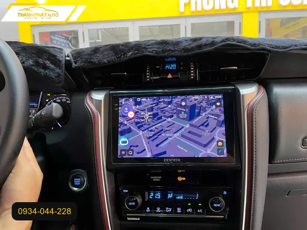 Anh Tùng lắp màn hình android xe hơi Honda CRV tại Quận Thủ Đức