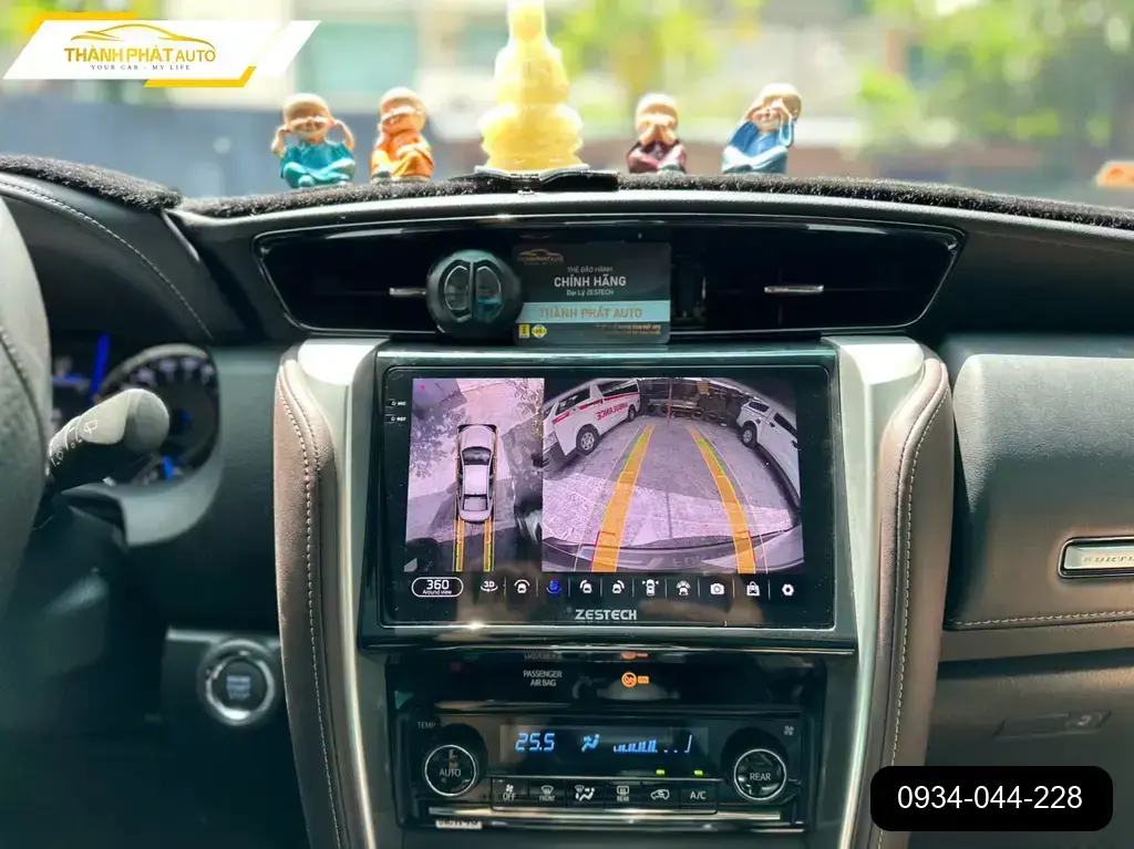 Anh Tùng lắp màn hình ô tô Suzuki XL7 tại Quận Thủ Đức, tiện dẫn đường ảnh thực tế 2