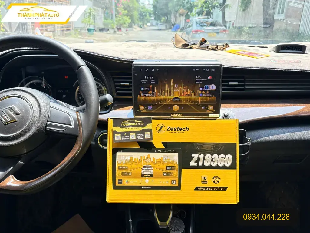 Anh Hưng nâng cấp màn hình ô tô cho Honda CRV tại Quận 12 vì màn zin cũ đã lỗi thời ảnh thực tế 2