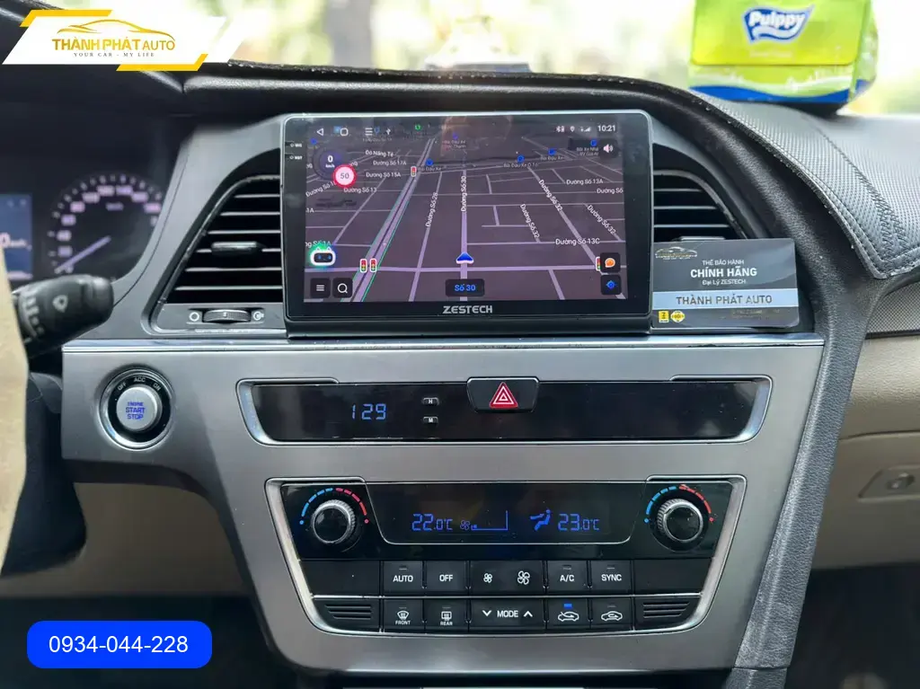 Anh Phát lắp màn hình ô tô cho Hyundai Accent tại Quận 12 vì màn zin thiếu tính năng
