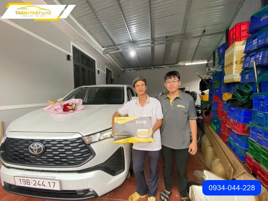 Anh Tùng lắp màn hình ô tô cho Hyundai Kona tại nhà Quận Thủ Đức ảnh thực tế 2