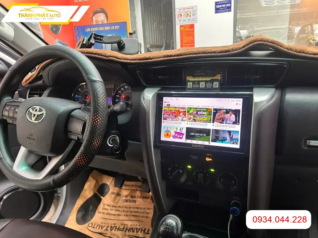 Chị Thu nâng cấp màn hình xe hơi Honda CRV tại Thủ Đức để giải trí trên mọi hành trình ảnh thực tế 4