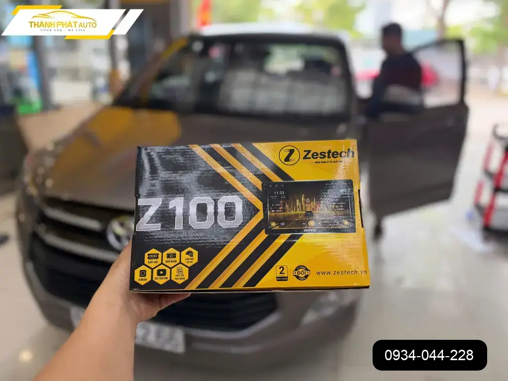 Anh Kiên lắp Màn Hình Zestech Ô Tô Cho Innova tại Quận 9 uy tín ảnh thực tế 3