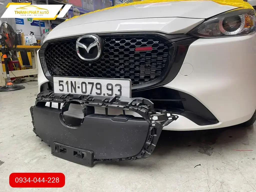 Chị Mai lắp mặt galang Mazda 2 uy tín tại Quận 12 ảnh thực tế 2