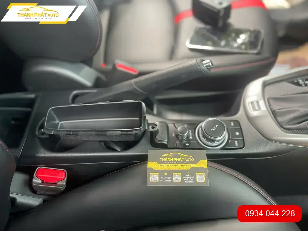Anh Minh lắp phím chuột ô tô Toyota Vios tại Quận Thủ Đức vì phím zin bị liệt nút ảnh thực tế 4