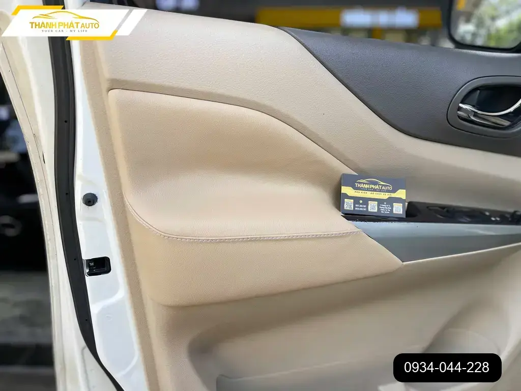 Anh Bảo bọc tapli cửa ô tô Hyundai Accent tại Quận 12 cho nội thất mới mẻ