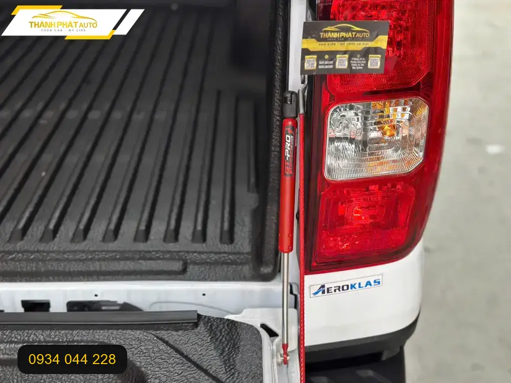 Anh Khải nâng cấp ty cốp trợ lực ô tô cho Toyota Veloz tại Thủ Đức ảnh thực tế 3